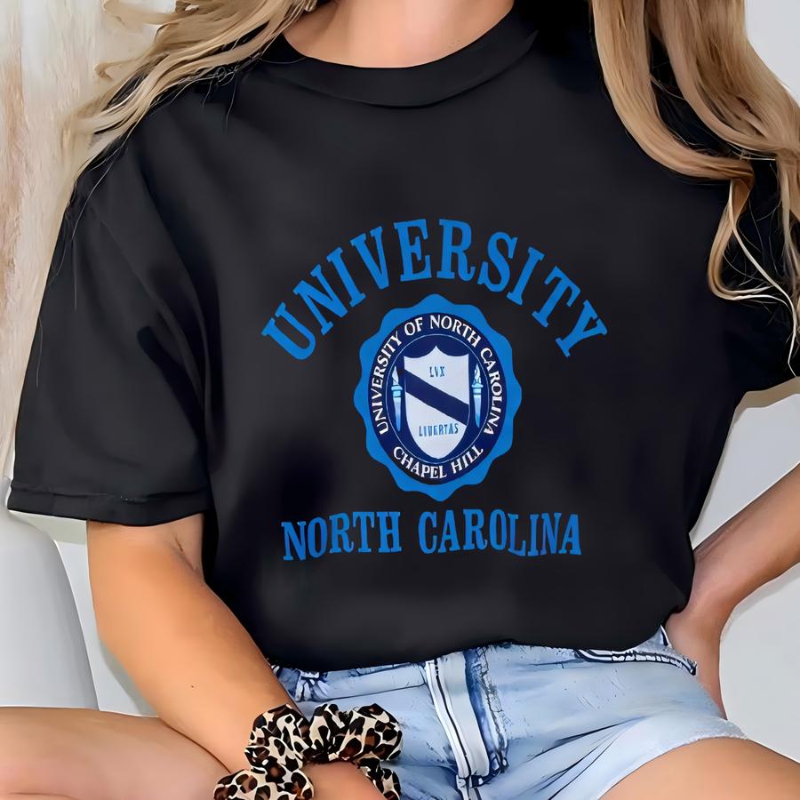 Vintage North Carolina University Sweatshirt Sweater Pullover Jumper Dark Blue Large Size Streetwear Shirt Crew Neck Vtg 90s Russell T-shirt