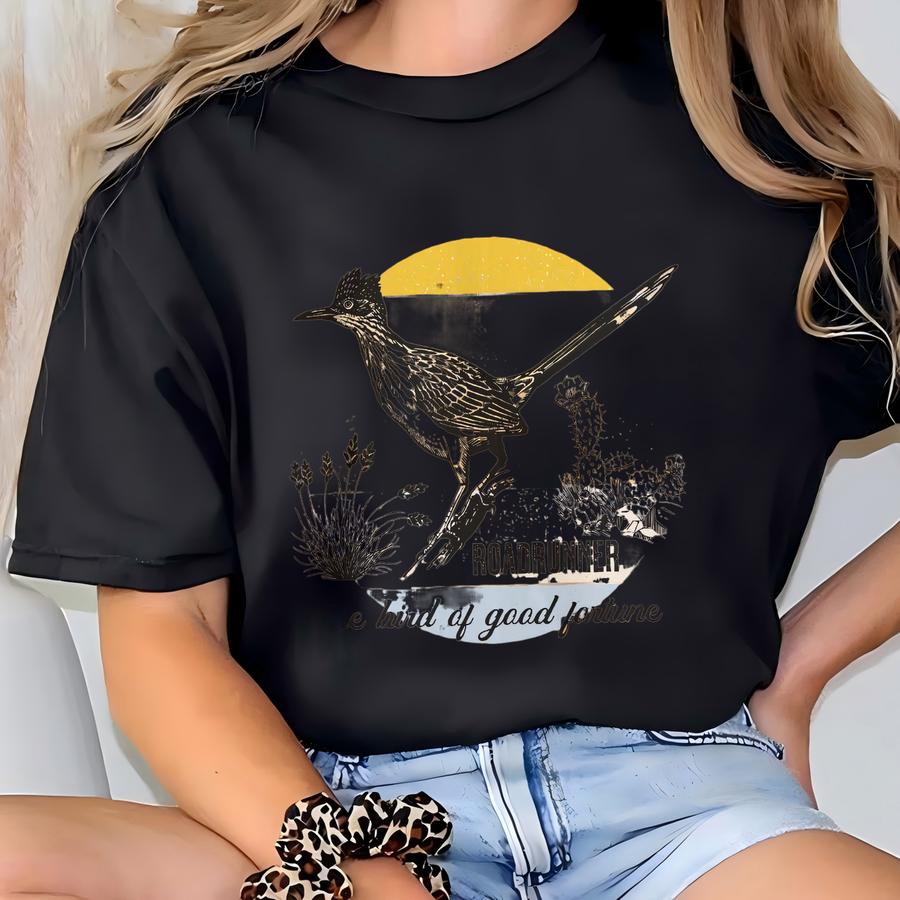 Roadrunner Sweatshirt, Roadrunner Shirt, Bird Shirt, Bird Lover Shirt, Bird Lover Gift, Nature Sweatshirt, Outdoors Sweater, Texas Shirt T-shirt