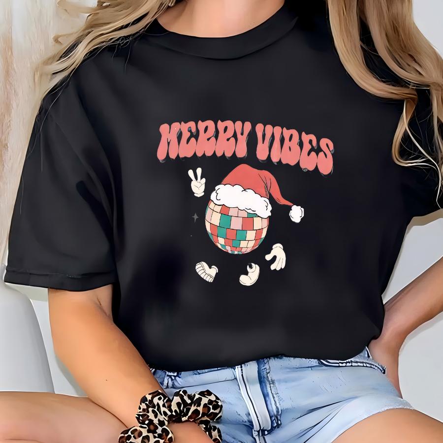 Christmas Merry Vibes Sweatshirt Women's Cute Holiday T-shirt