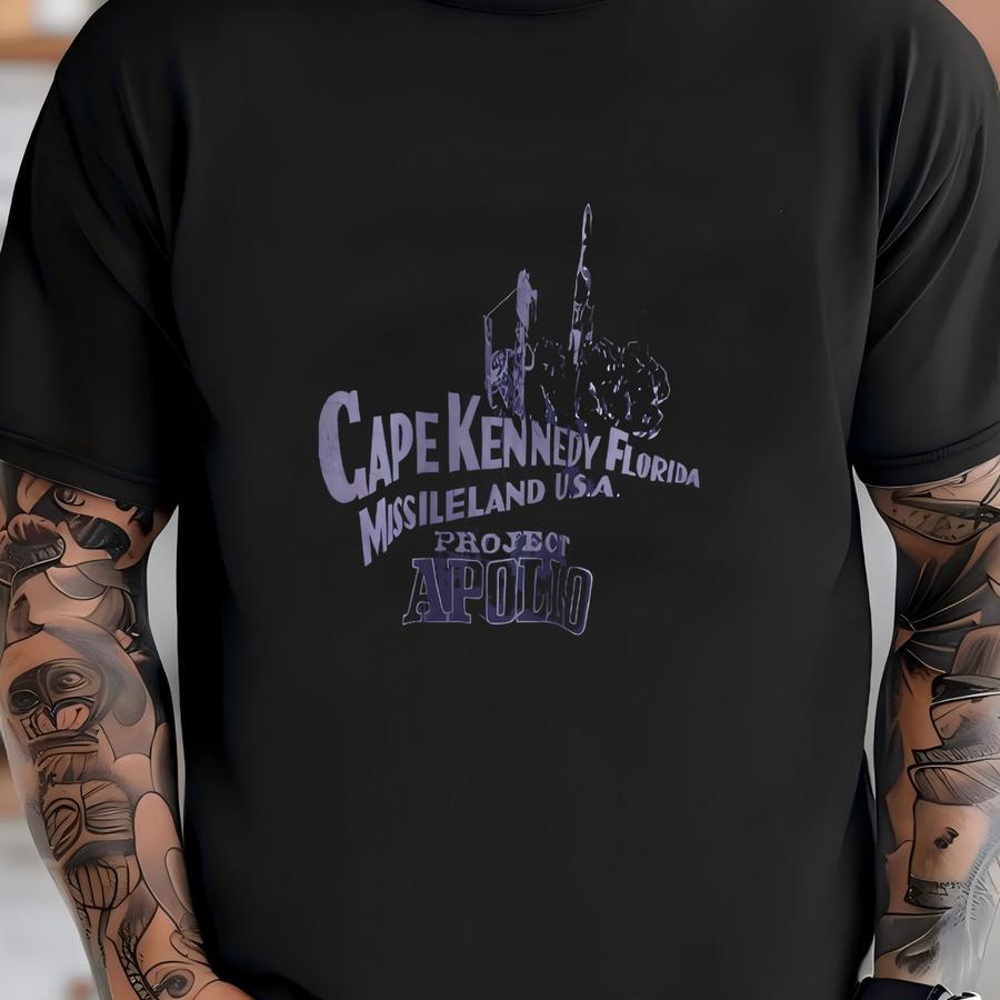 Rare!! Vintage 90s Cape Kennedy Florida Spellout Pullover Jumper Sweatshirt Pherrows / Distressed Faded Colour T-shirt