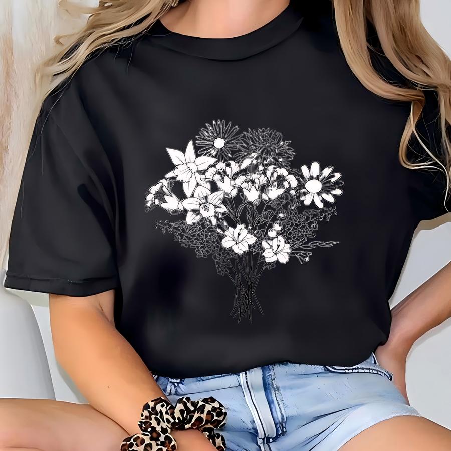 Custom Birth Flower Bouquet Art: Family Keepsake (digital Download) T-shirt