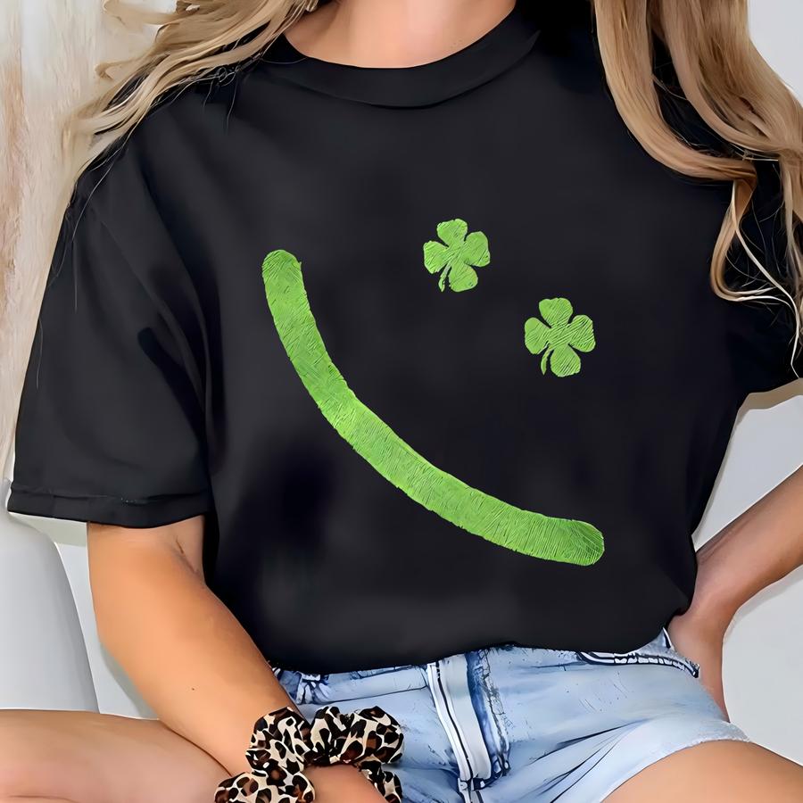 St. Patrick's Day Sweatshirt: Face Crewneck T-shirt