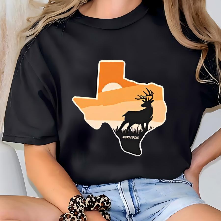 Texas - Sunset Deer Hunting Shirt, Men's Whitetail Buck Apparel, Women's Hunting Tshirt, Gifts For Hunters, Gifts For Dad, T-shirt