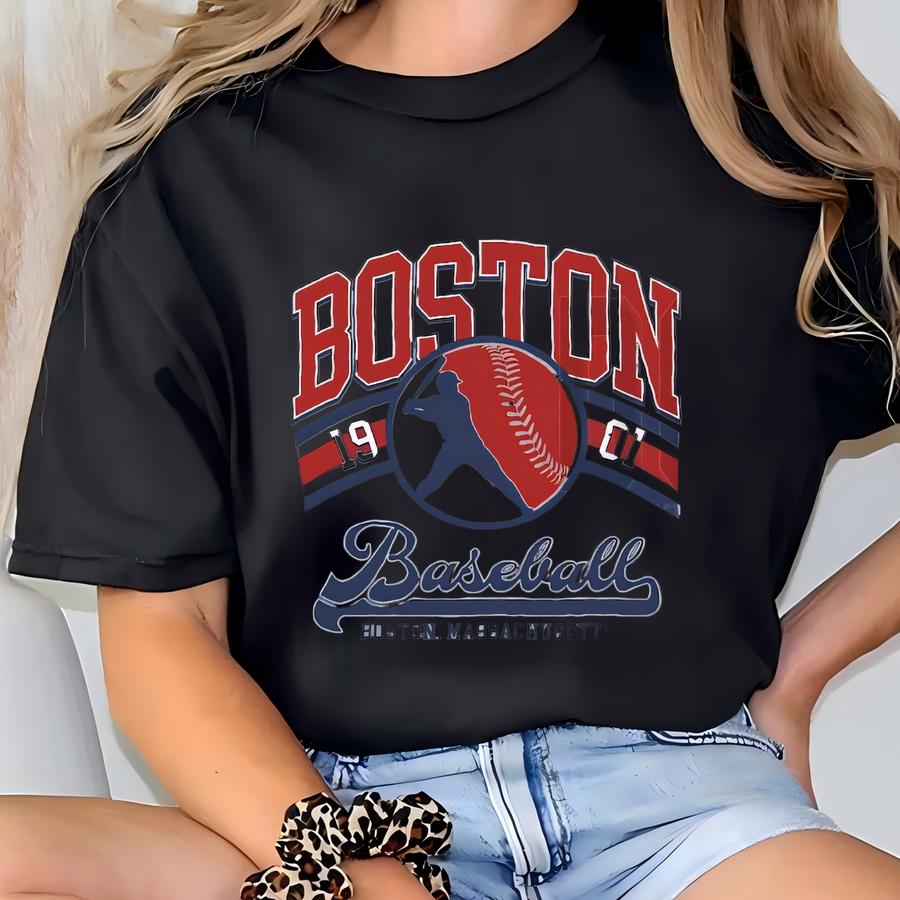 Vintage Boston Baseball Sweatshirt: Retro Game Day Crewneck T-shirt