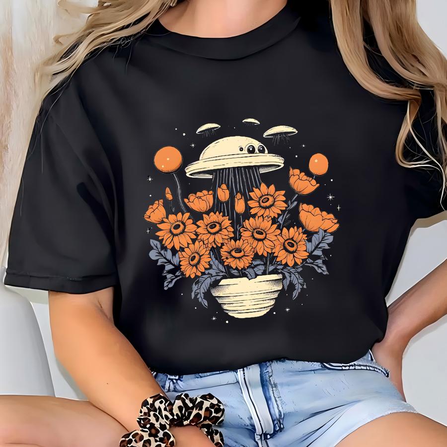 Ufo Flowers Shirt. Ufo Shirt. Alien Gift. Alien Shirt. Halloween Shirt. Space Shirt. Sci-fi Shirt. Sci-fi Gift. Space Fan Shirt T-shirt