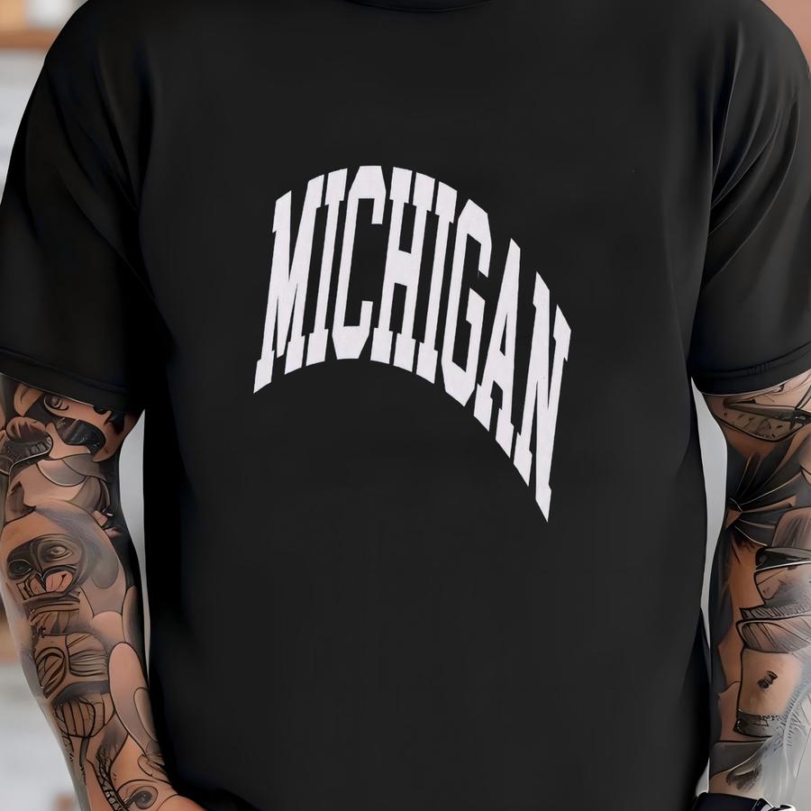 Michigan ® Sweatshirt Beautiful Vintage Washed Colors Michigan Crewneck Premium Quality Unisex Michigan Sweatshirt T-shirt