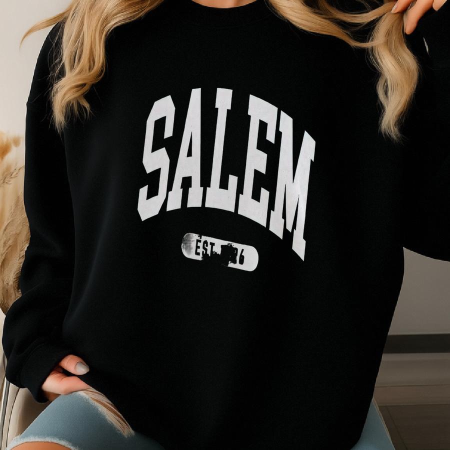 M ® Sweatshirt Faded Vintage Aesthetic M Massachusetts Sweatshirt Unisex Garment-dyed Halloween Crewneck Sweatshirt