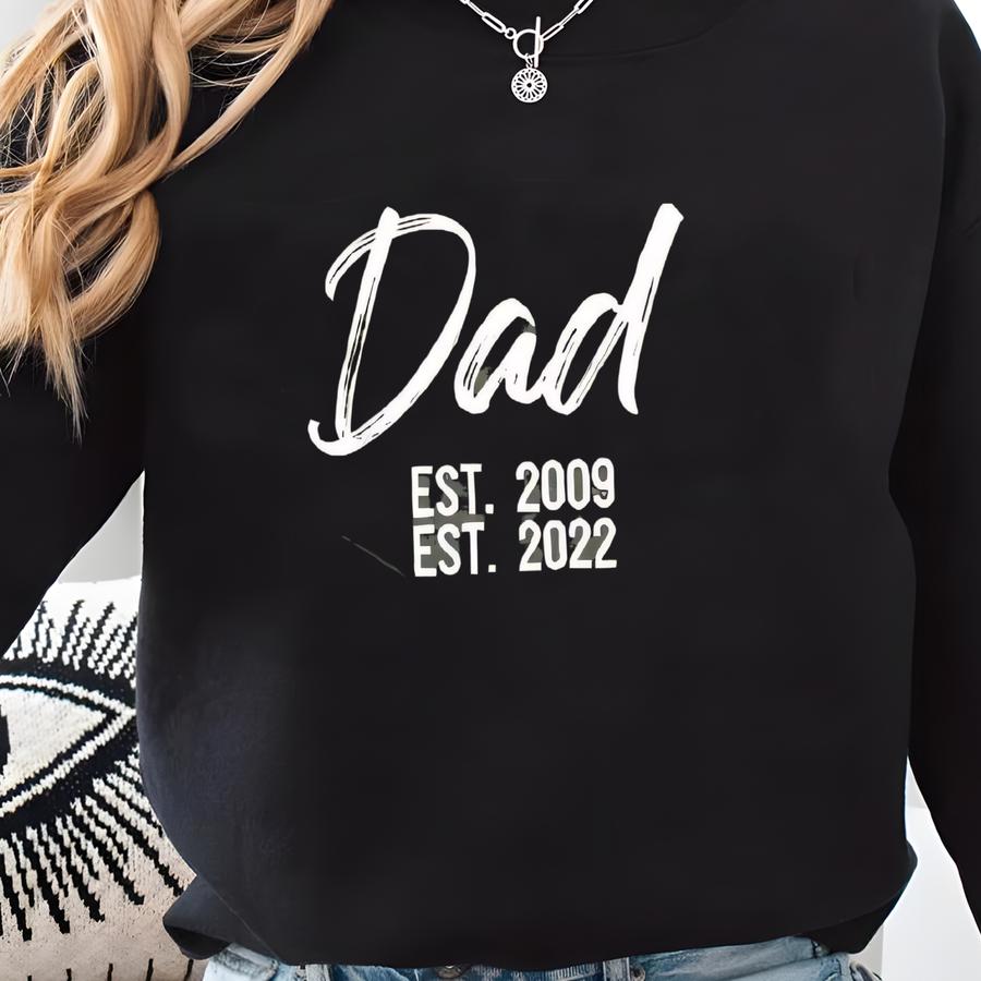 Personalized Dad Hoodie Custom Dad Est Sweater With Kids Names On Sve Fathers Day Gift For Dad Established New Daddy Sweatshirt Dad Gift Sweatshirt