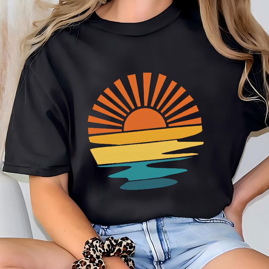 Retro Sunset Graphic Sweatshirt: Cozy Outdoor Sweater T-shirt
