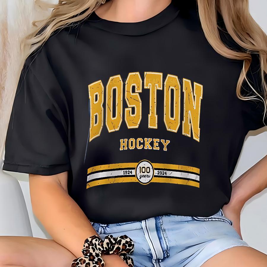 Vintage Boston Hockey Sweatshirt, Boston Hockey Sweatshirt, Boston Hockey Fan, Hockey Boston Crewneck, Retro Boston Hockey, For Women Men T-shirt