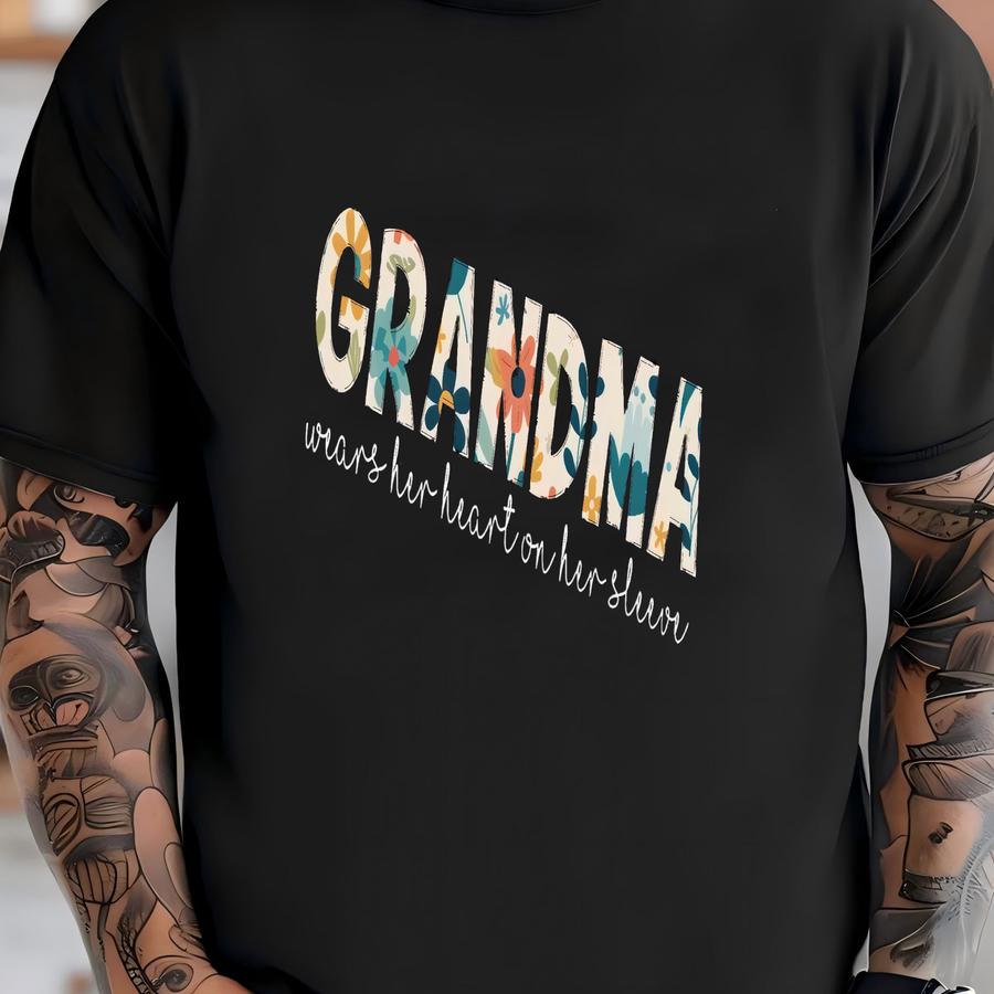 Personalized Sweatshirt For Grandma, Grandma Sweatshirt With Grandkids Names On Sve, I Wear My Heart On My Sve, Custom Grandma Sweater T-shirt