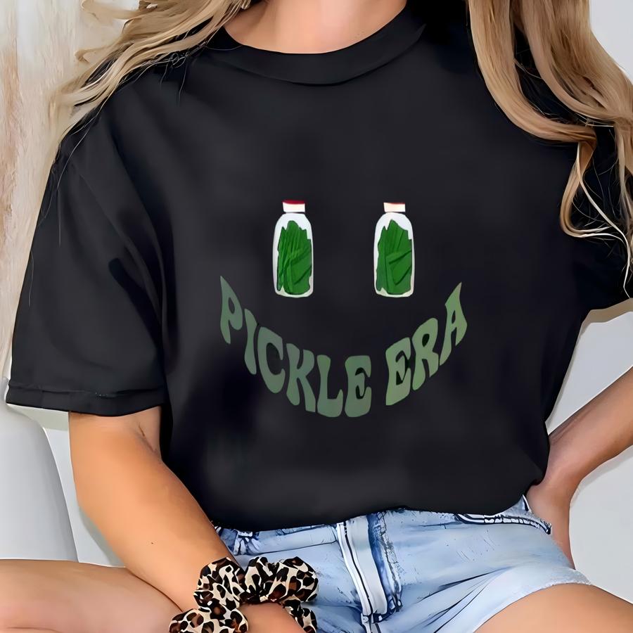 In My Pickle Era Sweatshirt, Pickle Lovers Hoddie, Pickle Sweatshirt, Retro Pickle Sweatshirt, Funny Pickles Crewneck, Pickle Jar Sweatshirt T-shirt