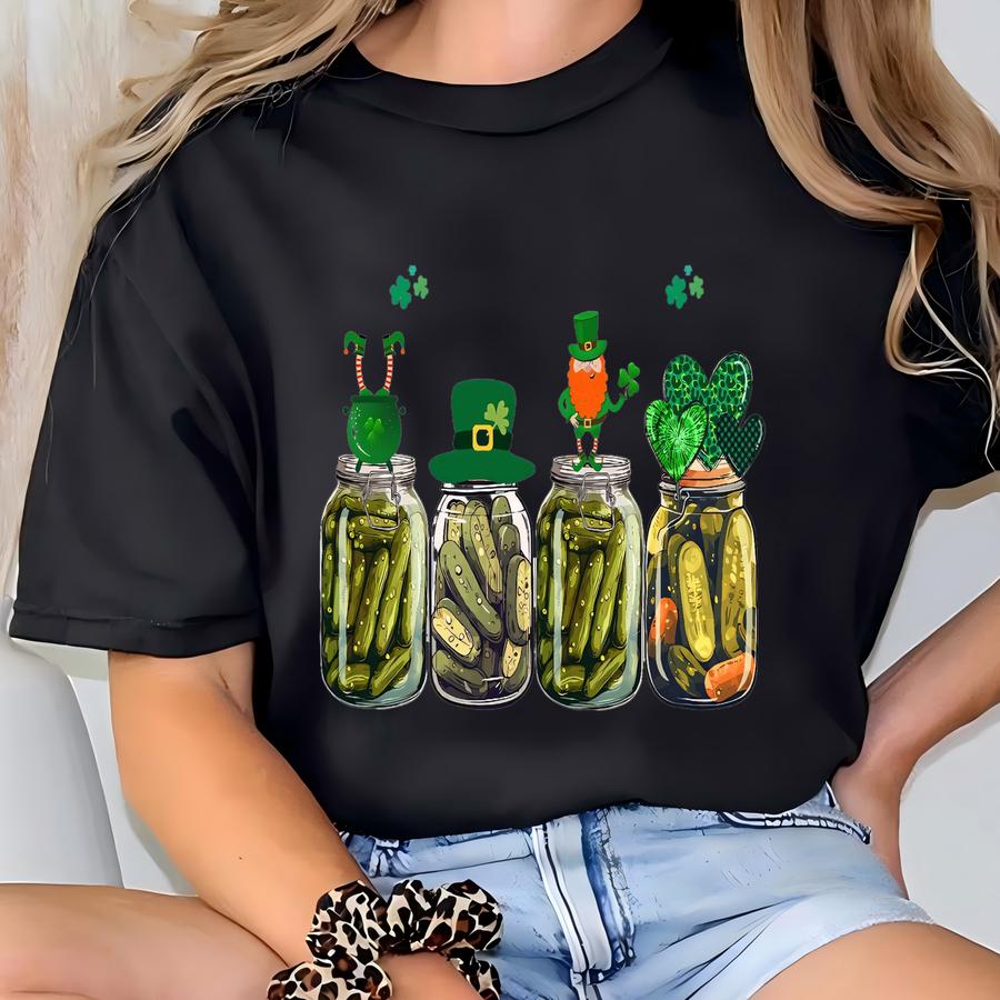 St Patrick's Day Pickle Sweatshirt, Retro Pickle Sweater, St Patrick's Day Sweater, Pickle Lover Gift, St Patrick's Day Sweatshirt T-shirt