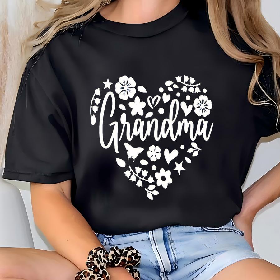 Grandma Shirt Women, Grandma Life Heart Floral Hoodie, Mothers Day Grandma Tee, Birthday Tees For Grandma, Grandmother Grammy Nana Shirt T-shirt