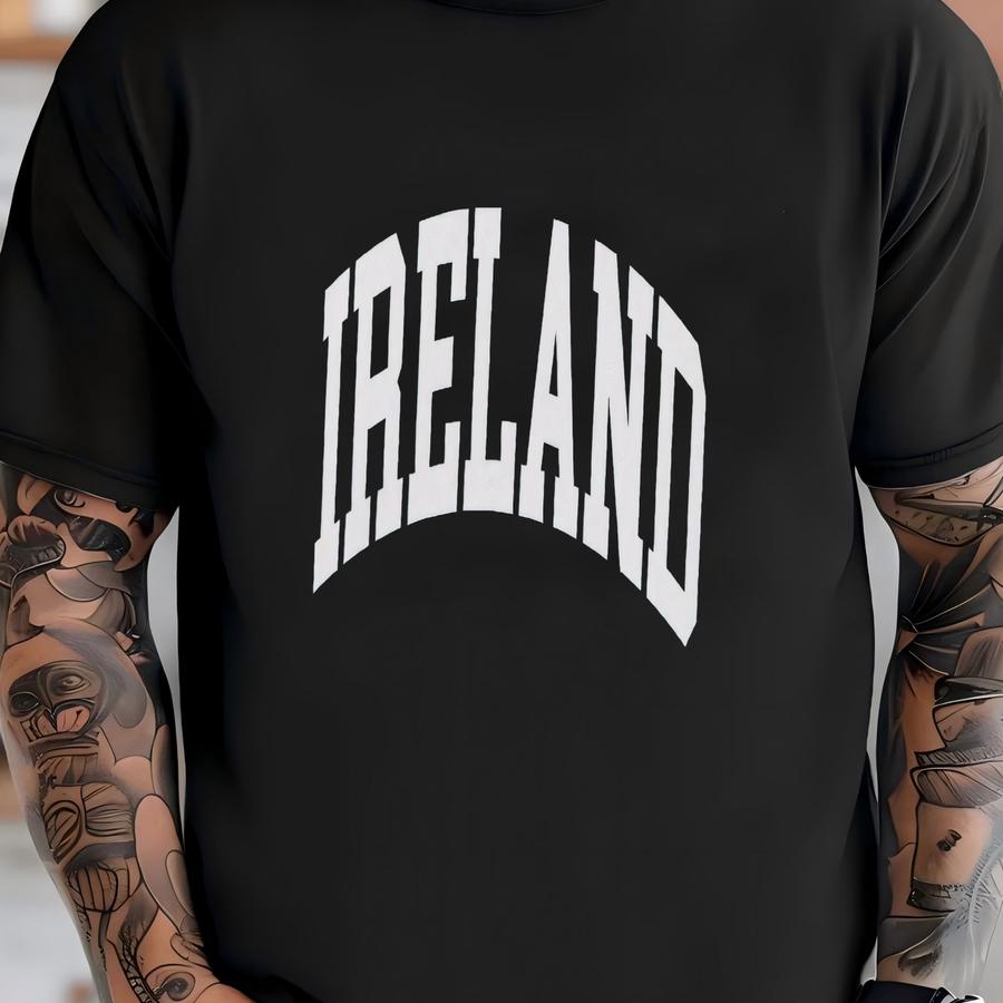 ® Ireland Sweatshirt Vintage Aesthetic Ireland Crewneck St Patricks Day Sweatshirt Ireland Premium Unisex Sweatshirt T-shirt