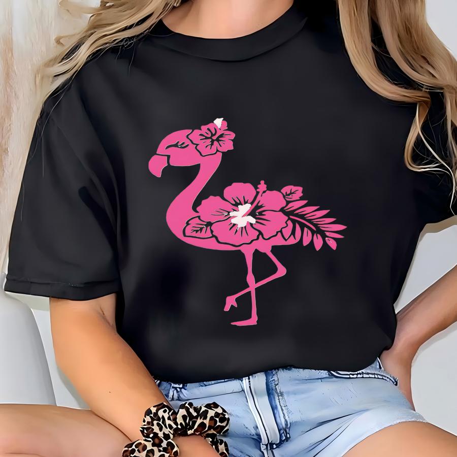 Floral Flamingo Tee, Pink Flamingo, Flamingo Lovers, Flamingo Party, Flamingo Gifts, Animal Lover Gift, Cute Women, Aesthetic T-shirt