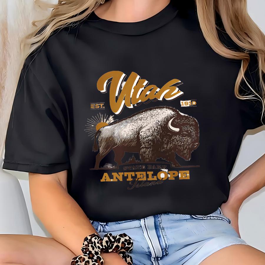 Sweatshirt Antelope Island State Park Utah Crewneck National Park Souvenir Buffalo Nature Bison Natural Preserve Hiking Gift Wild Animals T-shirt