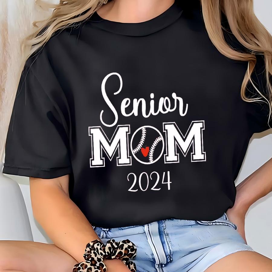 Custom Senior Mom Baseball Shirt: Graduation 2025 Family Tee T-shirt