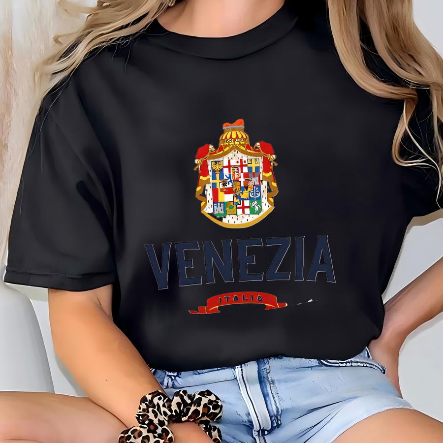 Venice Hoodie Souvenir Italy Coat Of Arms Venezia Tshirt Italia Gift Traveler Honeymoon Romantic City Wedding Love Engagement Gondolas Eu T-shirt