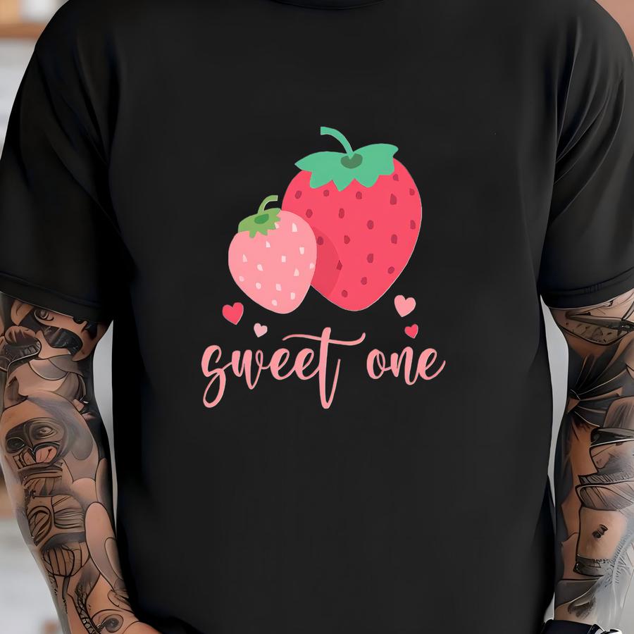 Strawberry Baby Romper Sweatshirt, First Birthday Girl Baby Romper, Baby Clothing, 1st Birthday Bodysuit T-shirt