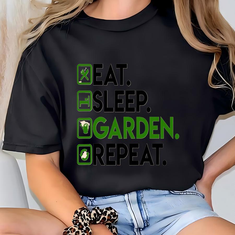 Just One More Plant Tee: Botanical Canvas Gardening Lover Gift T-shirt