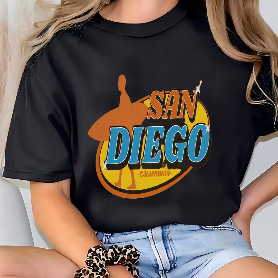 Retro San Diego Hoodie: Vintage California Souvenir Tee T-shirt