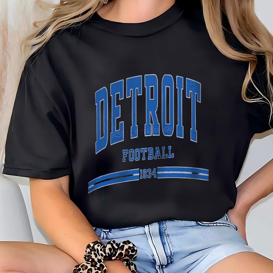 Vintage Detroit Football Sweatshirt, Vintage Sweatshirt Detroit Football, Detroit Football Gift, Detroit Crewneck Sweatshirt, 313, Unisex T-shirt