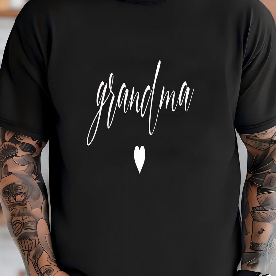 Grandma Heart Tee: Mothers Day And Birthday Shirt (unisex) T-shirt