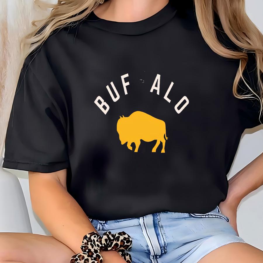 Buffalo Hockey Shirt, Sabre Hockey Shirt, Buffalo Hockey Apparel, Buffalo Sports Apparel, Retro Sabre Hockey Gift, Sabre Hockey Fan Gift T-shirt