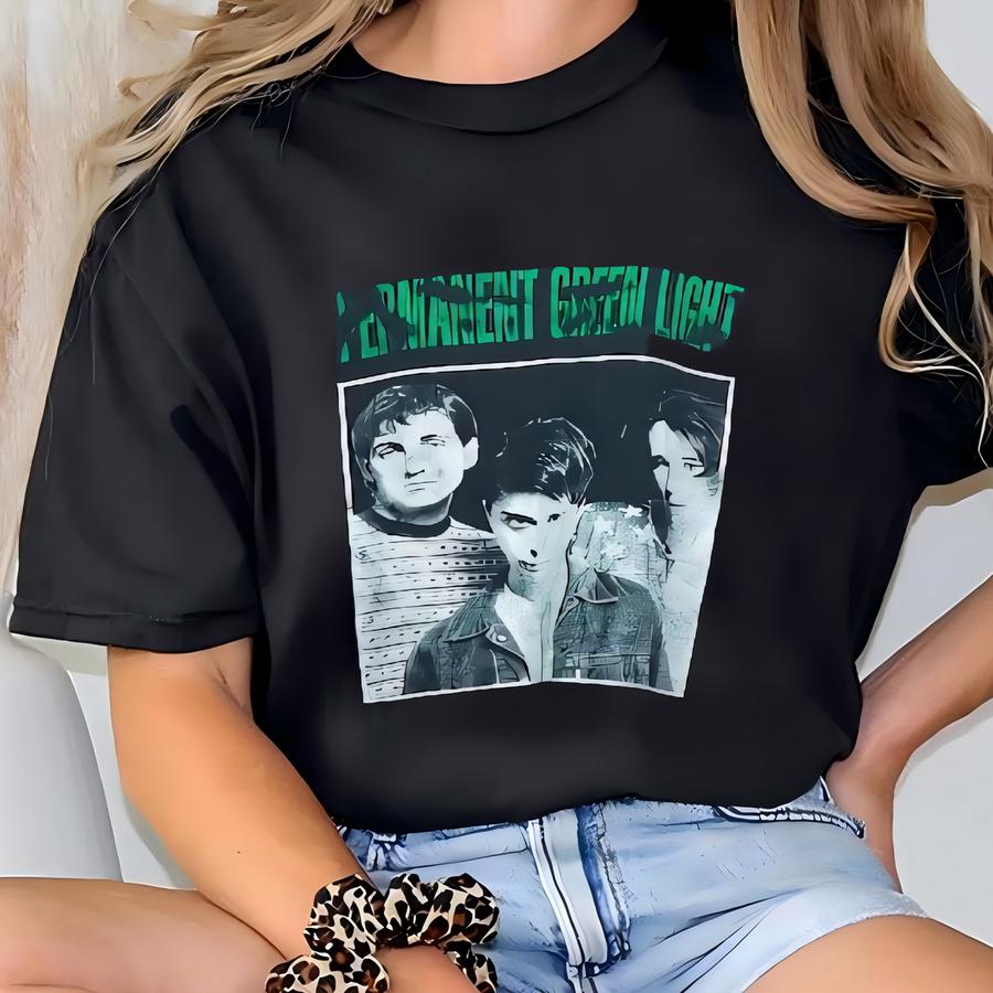 Vintage 90s Distressed Hoodie Permanent Green Light Rock Pop Band Tee Printed Logo Black Color Men's Xl T-shirt
