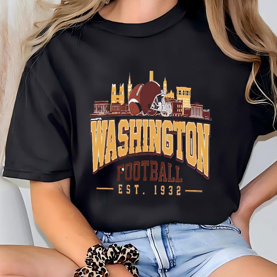 Washington Football Retro Style Sweatshirt, Washington Crewneck Commander Shirt, Washington Fan Gift, Sunday Football Shirt, Game Day T-shirt