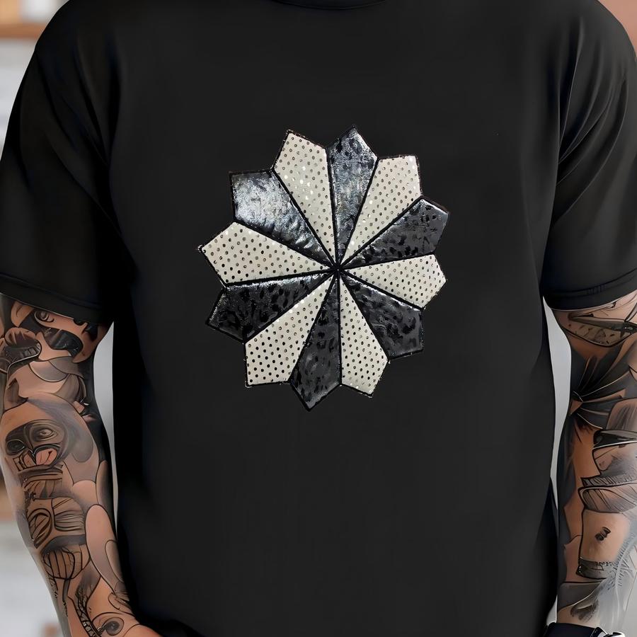 Quilted Dresden Plate Applique Sweatshirt, Quilting, Sewing, Dresden Plate, Girl Gift, Custom Sweatshirt, Winter Sweatshirt, Quilted T-shirt