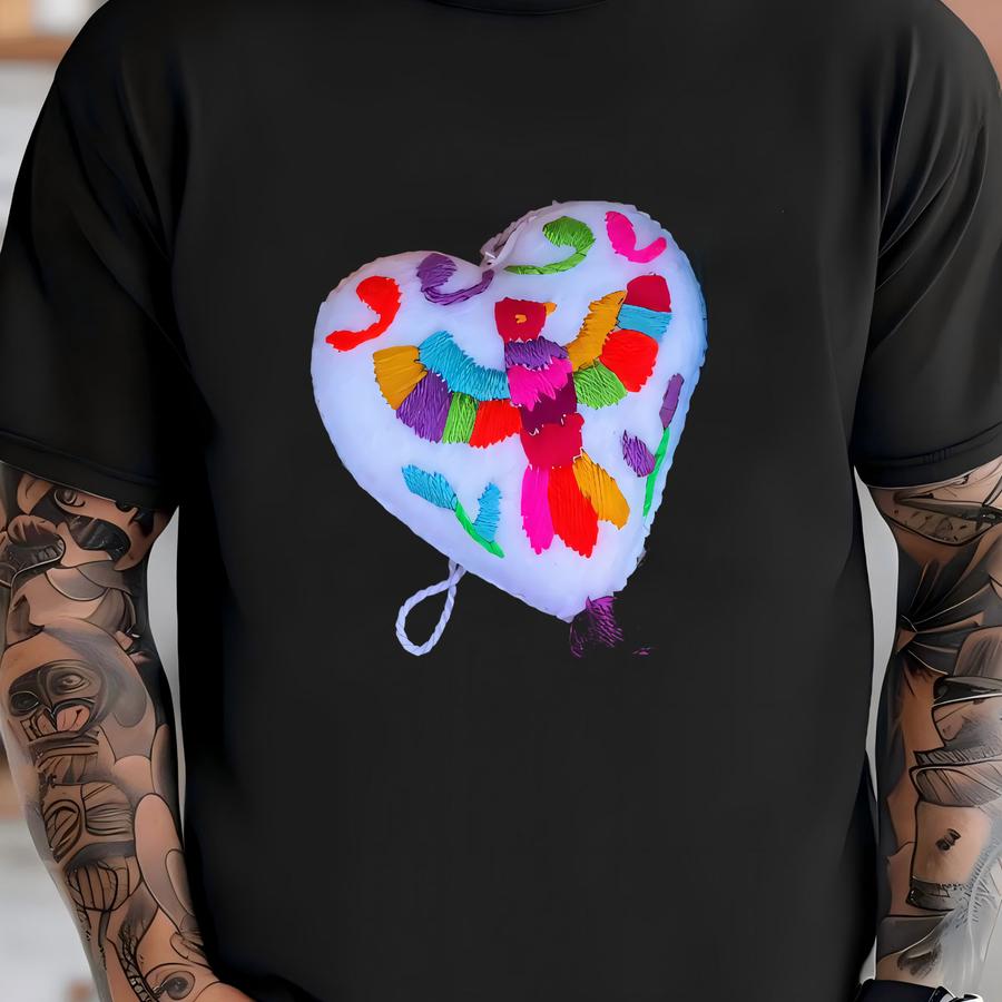 Otomi Heart Artisanal Keychain. Typical Mexican Accessories. Ethnic Handmade Keychain Boho. Mexican Style. Creative Gift. Pom Pom Keychain T-shirt