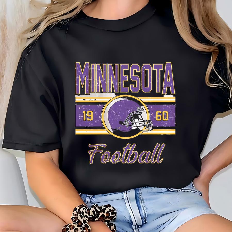 Minnesota Football Men's Shirt, Minnesota Women's Gift, Minnesota Hoodie For Her, Retro Minnesota Football Tee, Vintage Football Gifts T-shirt