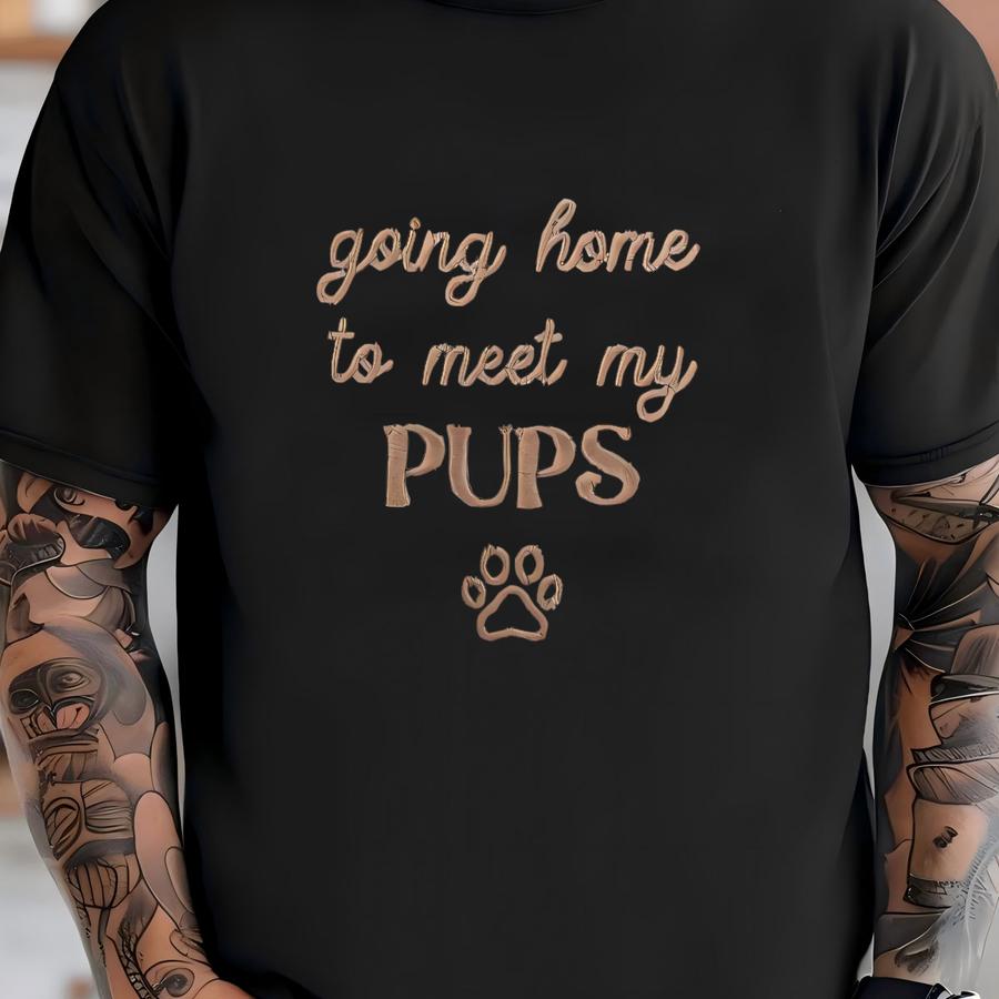 Going Home To Meet My Pups Baby - Newborn Baby Outfit Gift T-shirt