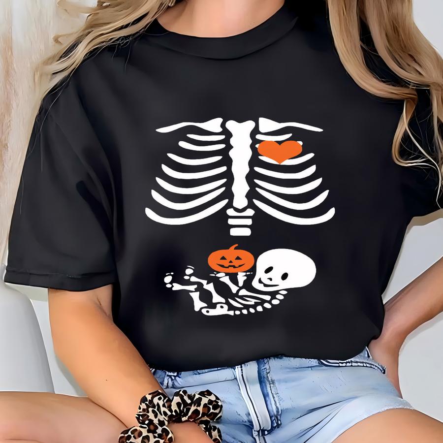 Halloween Skeleton Maternity Funny Pregnancy Announcement Sweatshirt, Cute Pregnant Costume, Fall Baby Reveal, Maternity Halloween Sweater T-shirt