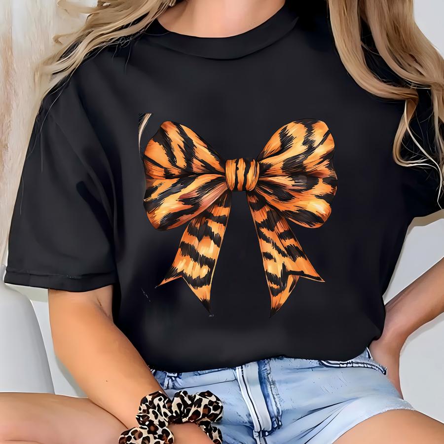 Tiger Coquette Bow Shirt, Cute Tiger Pattern Bow Shirt, Gameday Tiger Shirt, Sport Mom Shirt, Family Zoo Day Mom Shirt Gift T-shirt