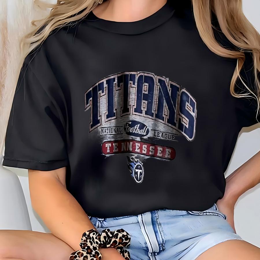 Vintage Tennessee Titans Hoodie T-shirt