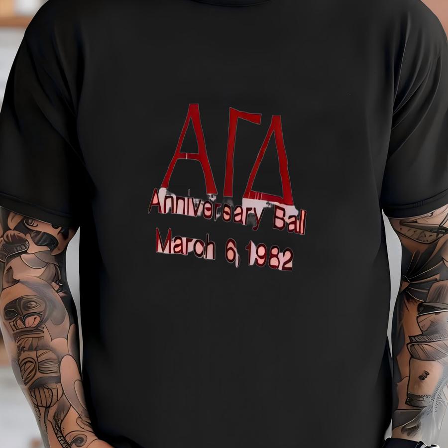 Small, Retro Alpha Gamma Delta Sweatshirt T-shirt