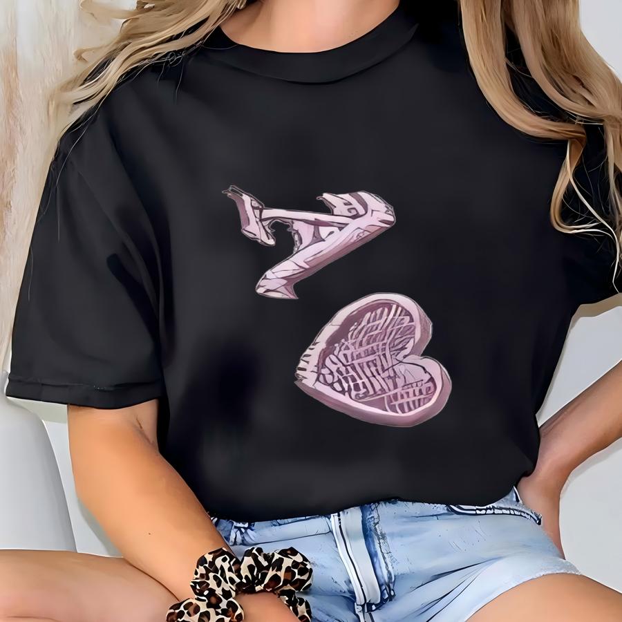 Custom Roman Numeral Matching Hoodie, Anniversary Date Couple Hoodies, Custom Initials With Heart Sve Jumper, Boyfriend Gift T-shirt