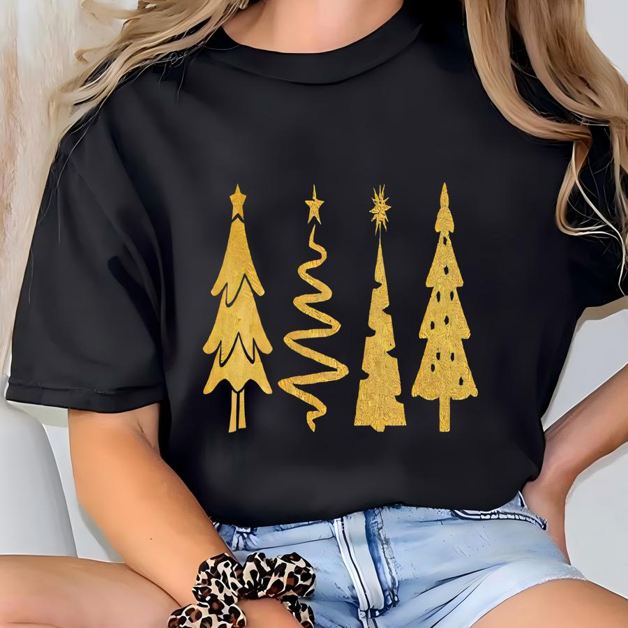 Merry Christmas Tree Sweatshirt: Holiday Winter Sweater T-shirt