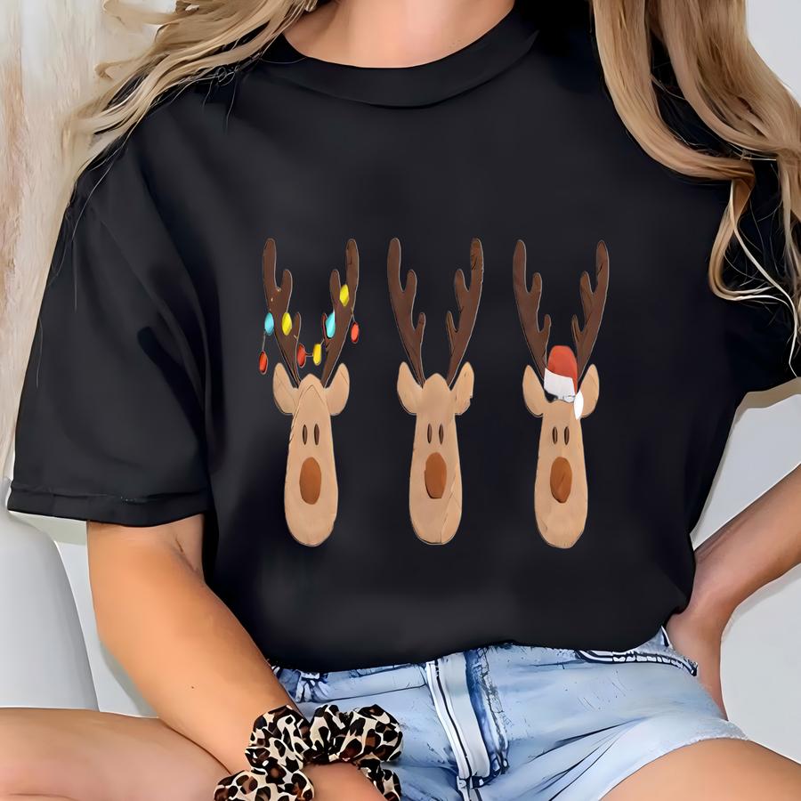 Christmas Reindeer Sweatshirt, Reindeer Shirt, Christmas Crewneck, Holiday Sweater, Christmas Gifts For Women, Unisex Sweatshirt T-shirt