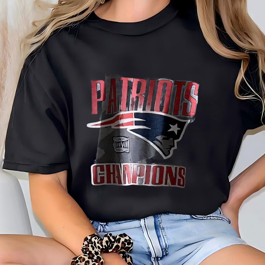 Vintage New England Patriots Hoodie T-shirt