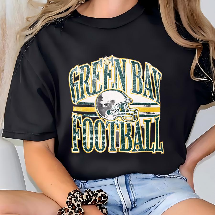 Vintage Green Bay Football Sweatshirt , Green Bay, Green Bay Fan Gift, Green Bay Pride, Green Bat Football, Green Bay Sweatshirt T-shirt