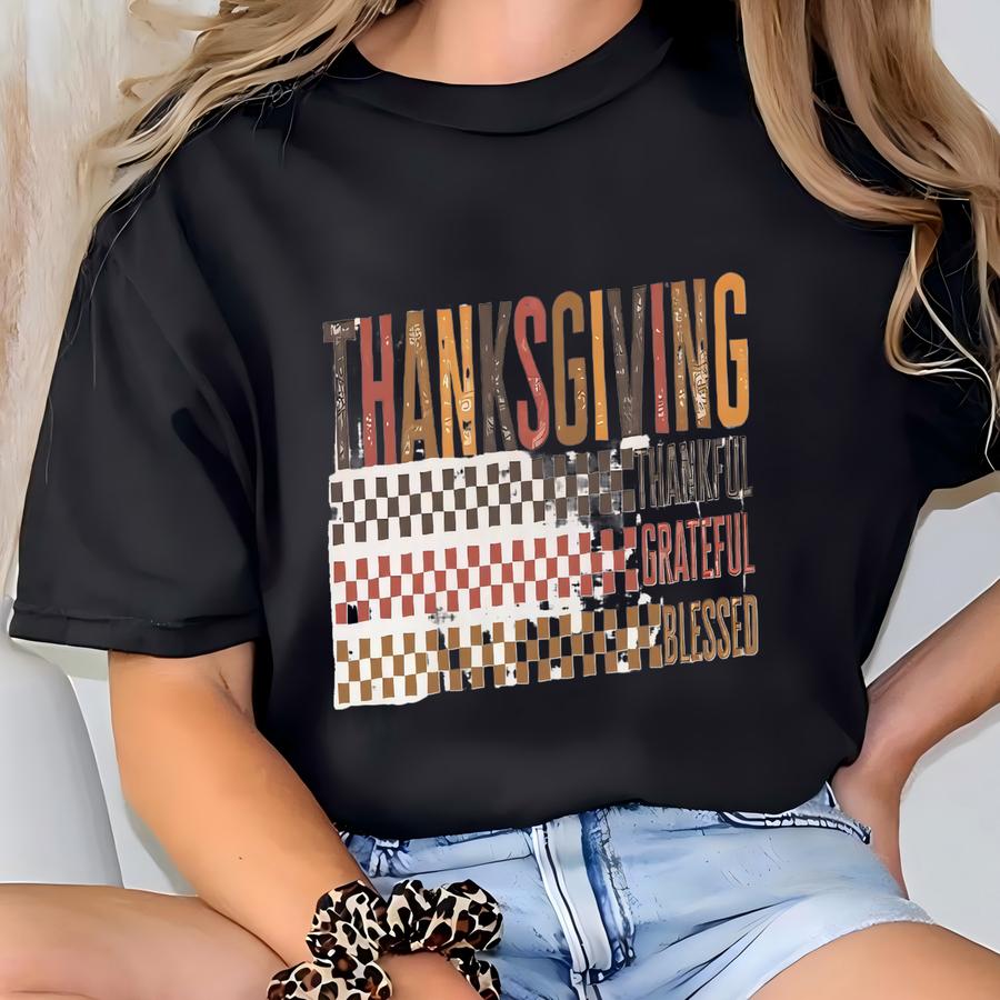 Thanksgiving Shirt, Thankful Grateful , Retro Thanksgiving Tee For Friendsgiving, Matching Teacher Thanksgiving Shirt T-shirt