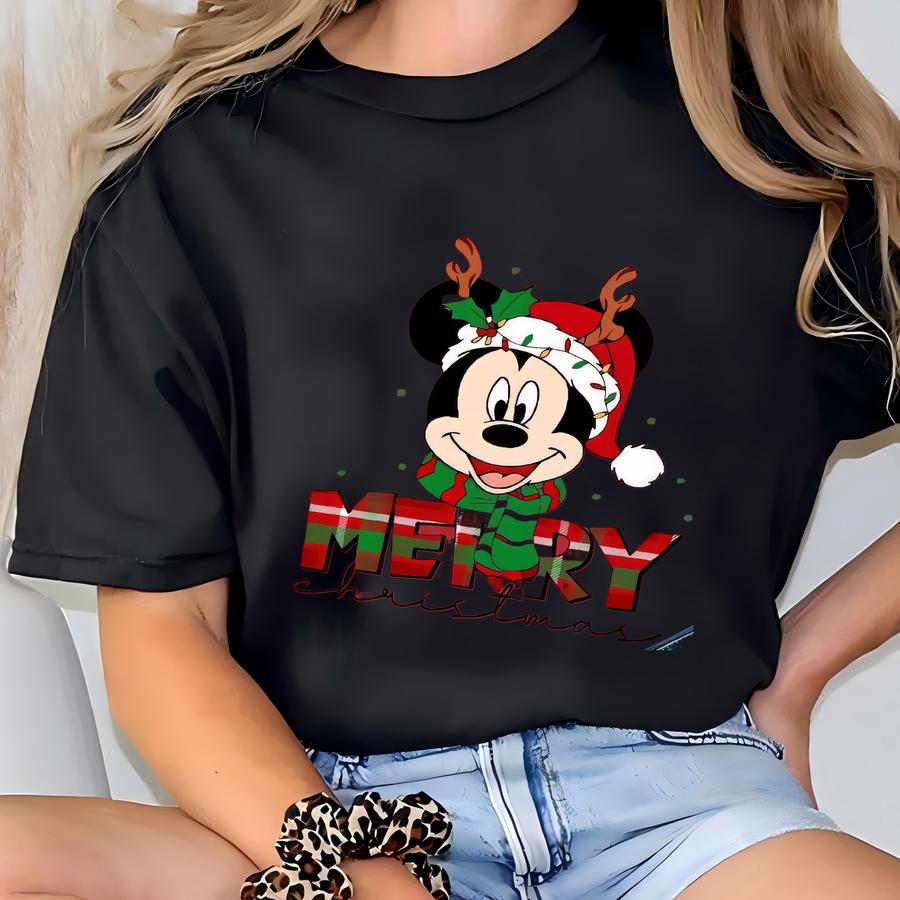 Family Christmas World Shirts Funny T-shirt