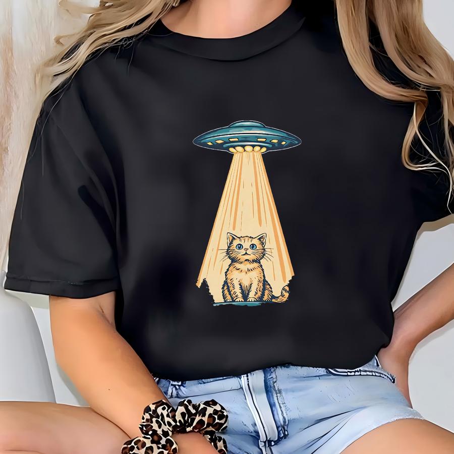 Ufo Cat Shirt, Cat Shirt, Funny Cat Hoodie, Cat Mom Cat Tee Cat Lover Shirt Animal Lover Tee Cat Lovers Shirt Gift For Mom Gift For Dad T-shirt