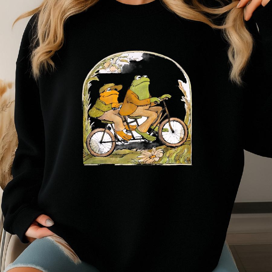 Frog And Toad Sweatshirt And Hoodie, Vintage Classic Book Crewneck , Cottagecore Aesthetic, Book Lover Sweatshirt, Gift For Book Lover Sweatshirt
