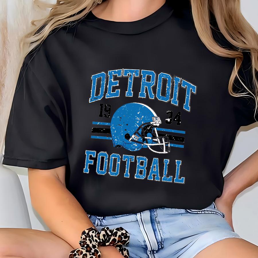 Detroit Football Est 1934 Sweatshirt, Retro Detroit Football Hoodie, Lion Football Crewneck, Game Day Hoodie, Football Fan Gift, E1256 T-shirt