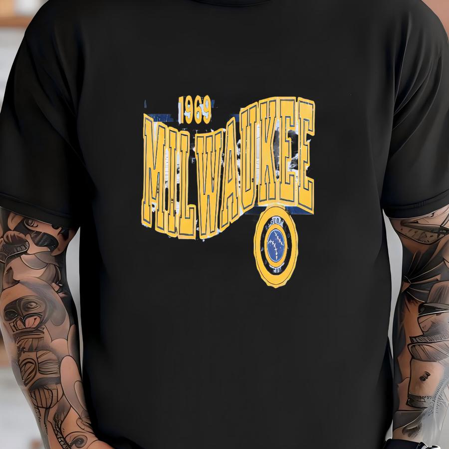 Milwaukee Baseball Vintage Retro Sweatshirt, Unisex Brewer Sve Print Crewneck, Throwback Style Sweatshirt, Gift For Baseball Fans T-shirt